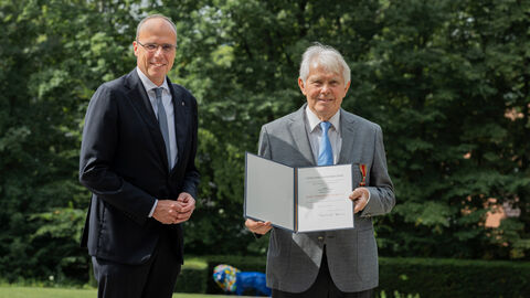 Innenminister Peter Beuth und Karl-Heinz Kühn