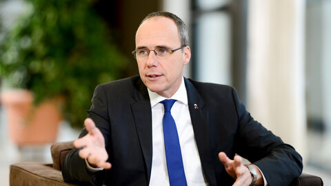 Innenminister Peter Beuth im Gespräch