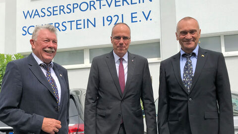 Präsident Lothar Weckerling, Innenminister Peter Beuth, Vorsitzender Edgar Hartung