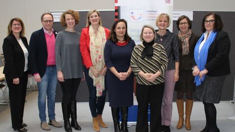 Verleihung Familienfreundlicher Arbeitgeber Land Hessen Teilnehmer Dienststellen 2019