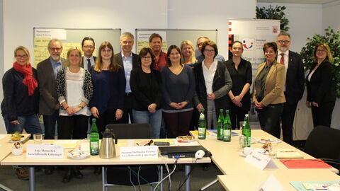 Verleihung Familienfreundlicher Arbeitgeber Land Hessen Teilnehmer Dienststellen 2019