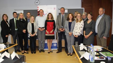 Verleihung Familienfreundlicher Arbeitgeber Land Hessen Teilnehmer Dienststellen 2019