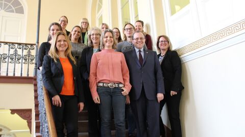 Verleihung Familienfreundlicher Arbeitgeber Land Hessen Teilnehmer Dienststellen 2019