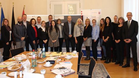 Verleihung Familienfreundlicher Arbeitgeber Land Hessen Teilnehmer Dienststellen 2019