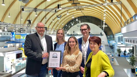 Das Projekt-Team mit der Auszeichnung des KommDIGITALE-Awards