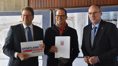Landesregierung fördert Tribünen-Neubau mit einer Millionen Euro Landesregierung fördert Tribünen-Neubau mit einer Millionen Euro