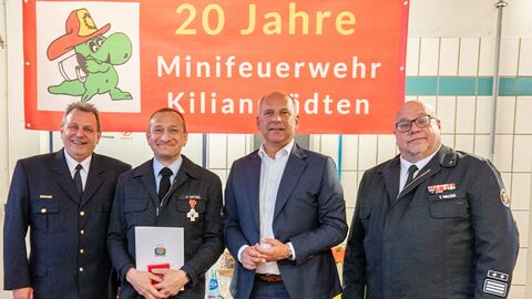 Roman Poseck bei Akademischem Abend zum 20-jährigen Bestehen der Minifeuerwehr Schöneck-Kilianstädten