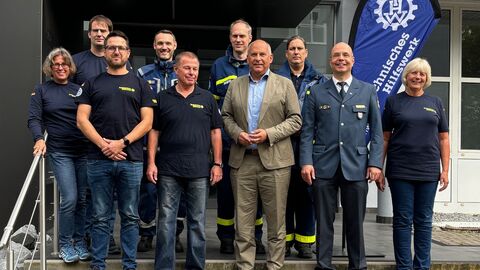 Innenminister Roman Poseck mit jordanischen Einsatzkräften.