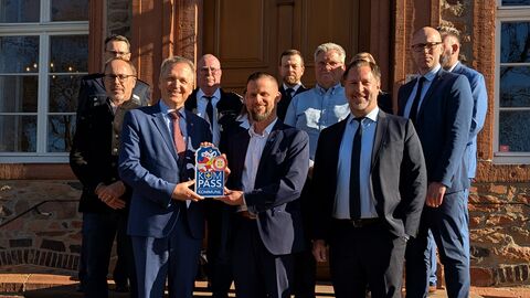 Staatssekretär Martin Rößler u.a. mit Bürgermeister Timo Greuel und Polizeipräsident Daniel Muth Staatssekretär Martin Rößler u.a. mit Bürgermeister Timo Greuel und Polizeipräsident Daniel Muth