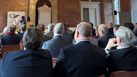 Innenminister hält Rede anlässlich der Jahrestagung des Hessischen Landkreistages